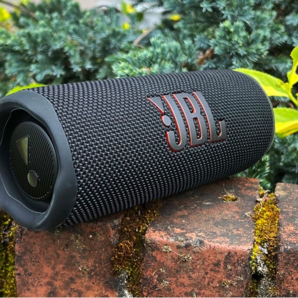 JBL Black Portable Bluetooth Speaker